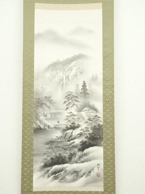 道具 ] - 道具 彩雲筆 水墨山水 肉筆絹本掛軸（共箱） | ネット